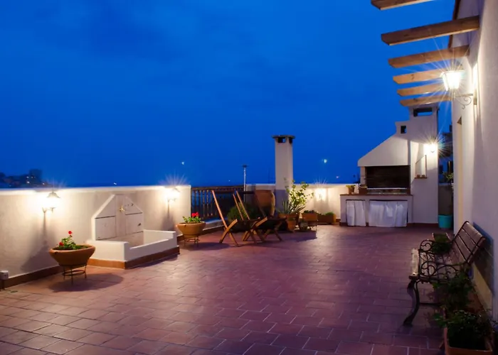 Old-Town Roof-Garden Suite