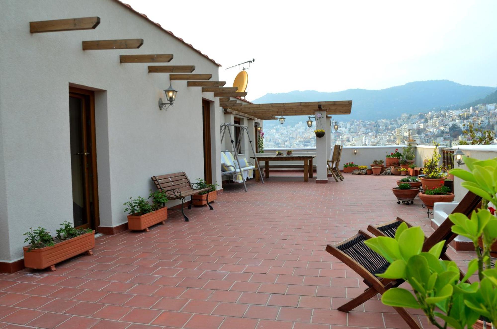 Old-town Roof-garden Apartment